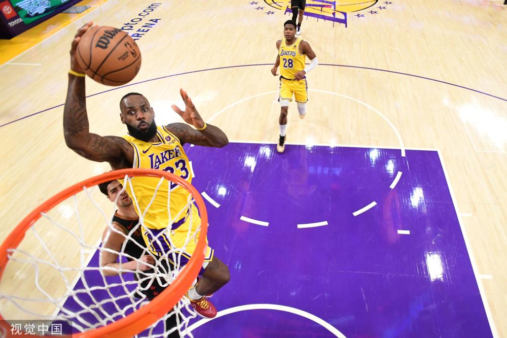 球争夺战中 球争夺战中